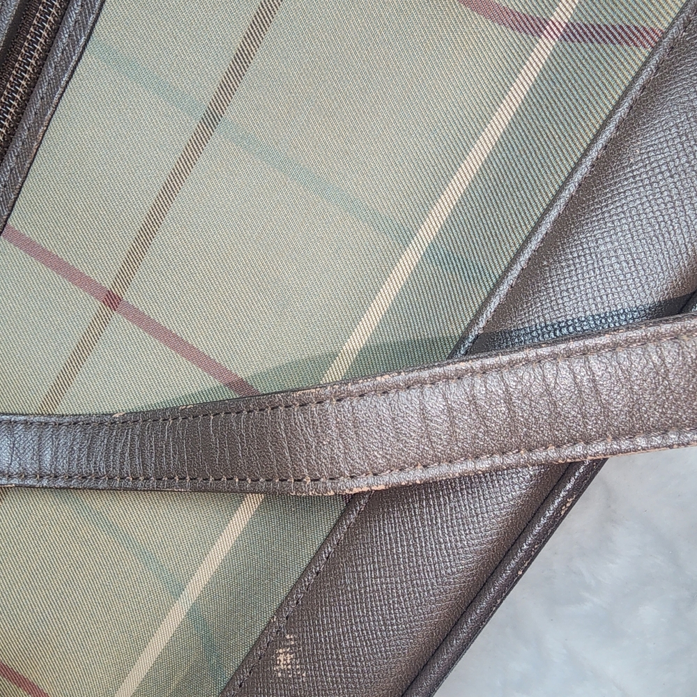 Vinatge Burberry Green and Brown Shoulder Bag - Picture 11 of 11